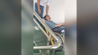 BR-SC003 Μηχανοκίνητη ηλεκτρική σκάλα αναρρίχησης αναπηρικής καρέκλας για άτομα με ειδικές ανάγκες